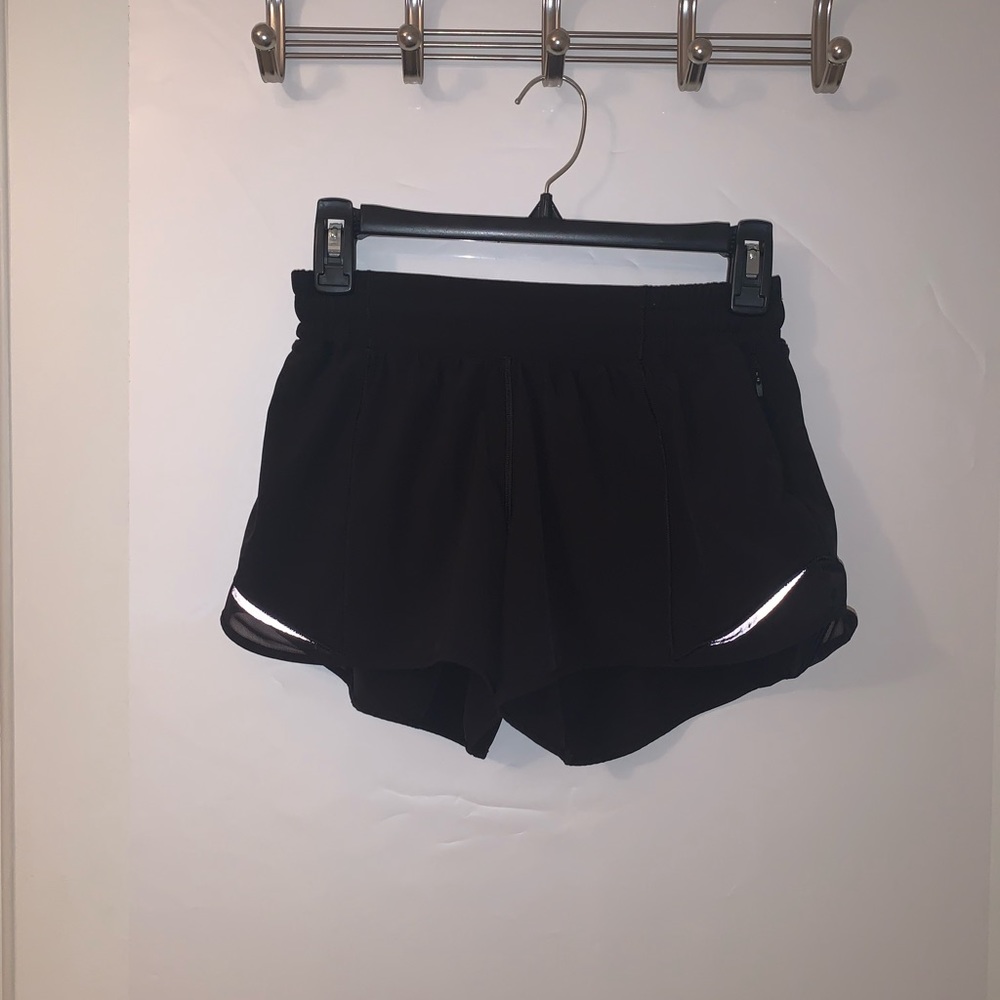 Lululemon hottie hot short!